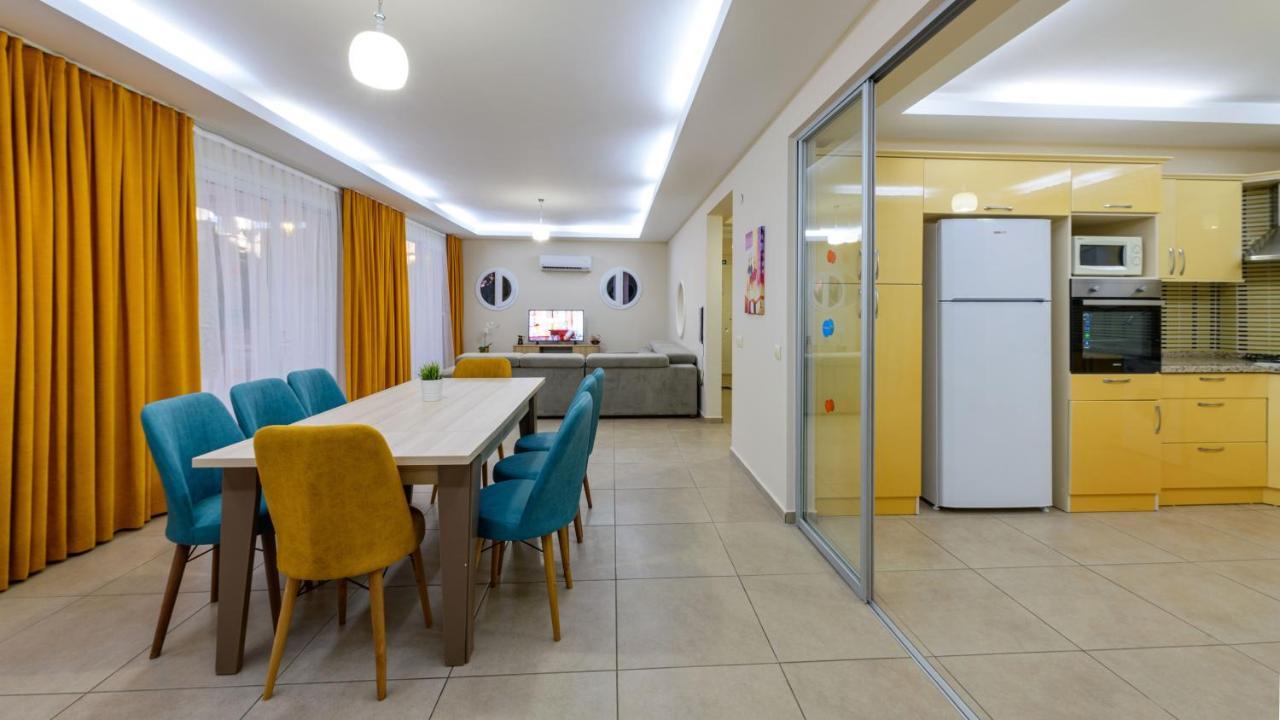 Villa Musa - 5 Bedroom In Hisaronu *