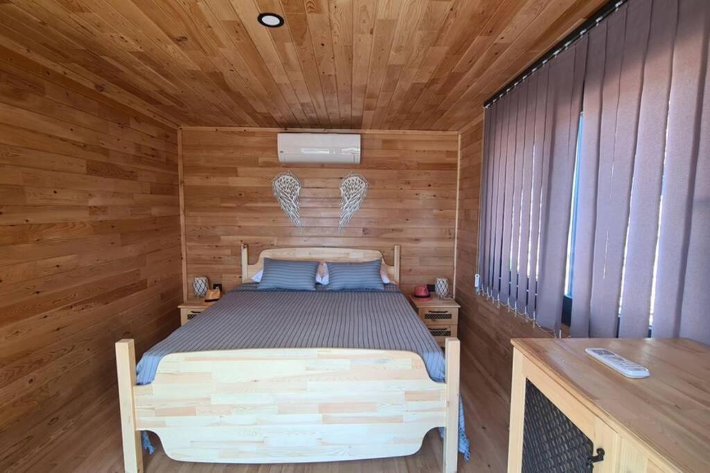 Ugni Blanc Uzum Baglari Ve Zeytinlikler Icinde Mini Bir Cennet Ve Tiny House Konseptli Havuzlu Ucgen Ev - крошечный дом - скрытый рай Holiday home *