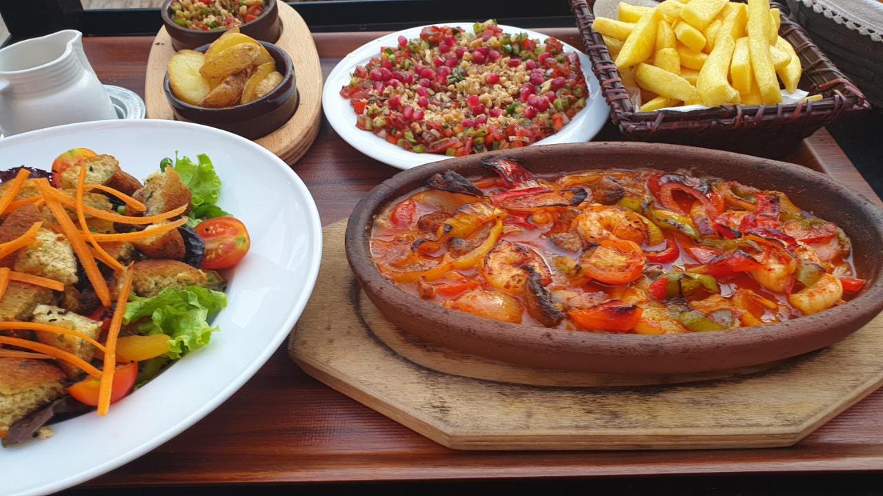 Hotel Eyna