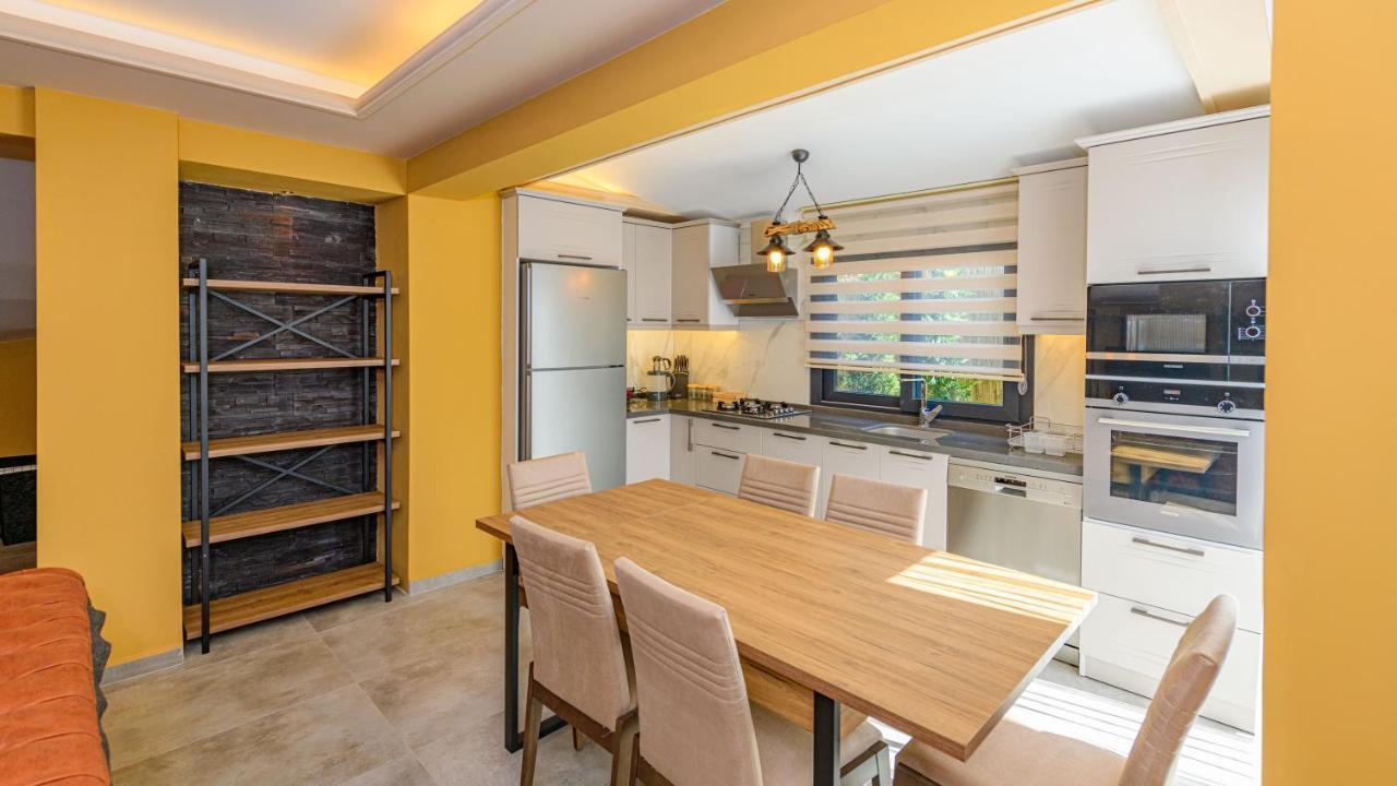 Soeguet 2 - 4 Bedroom With Jacuzzi In