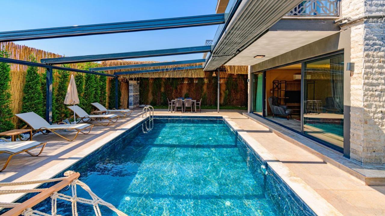 Soeguet 2 - 4 Bedroom With Jacuzzi In *