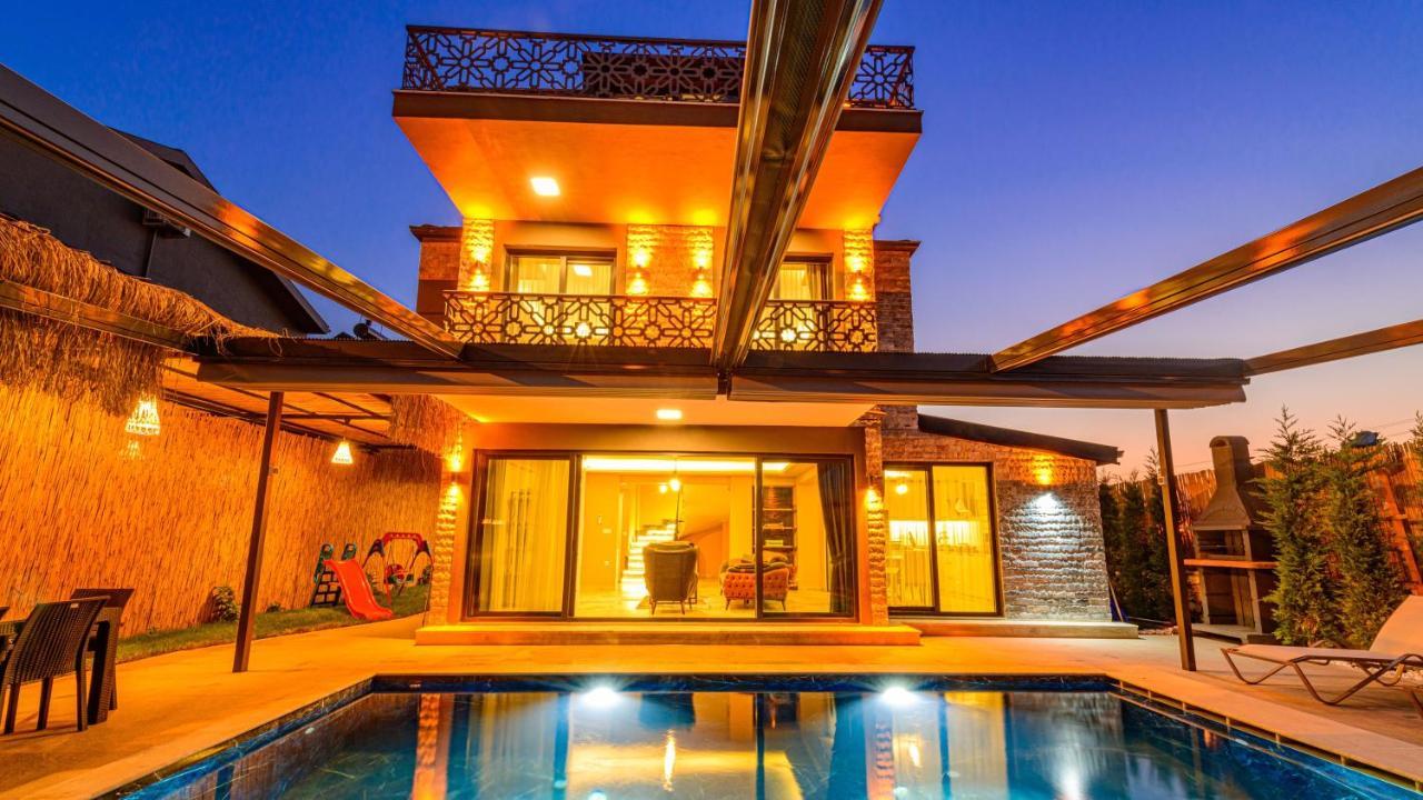 Soeguet 1 - 4 Bedroom With Jacuzzi In *