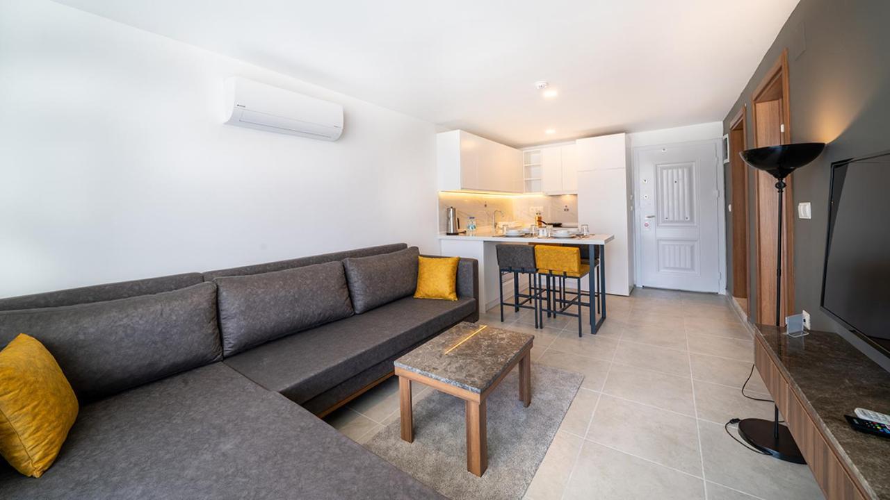 Apartment Midpoint *