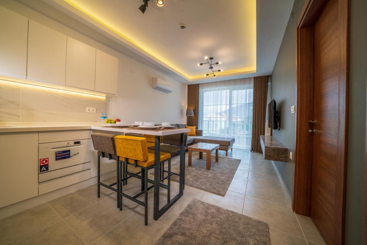 Apartment Midpoint *