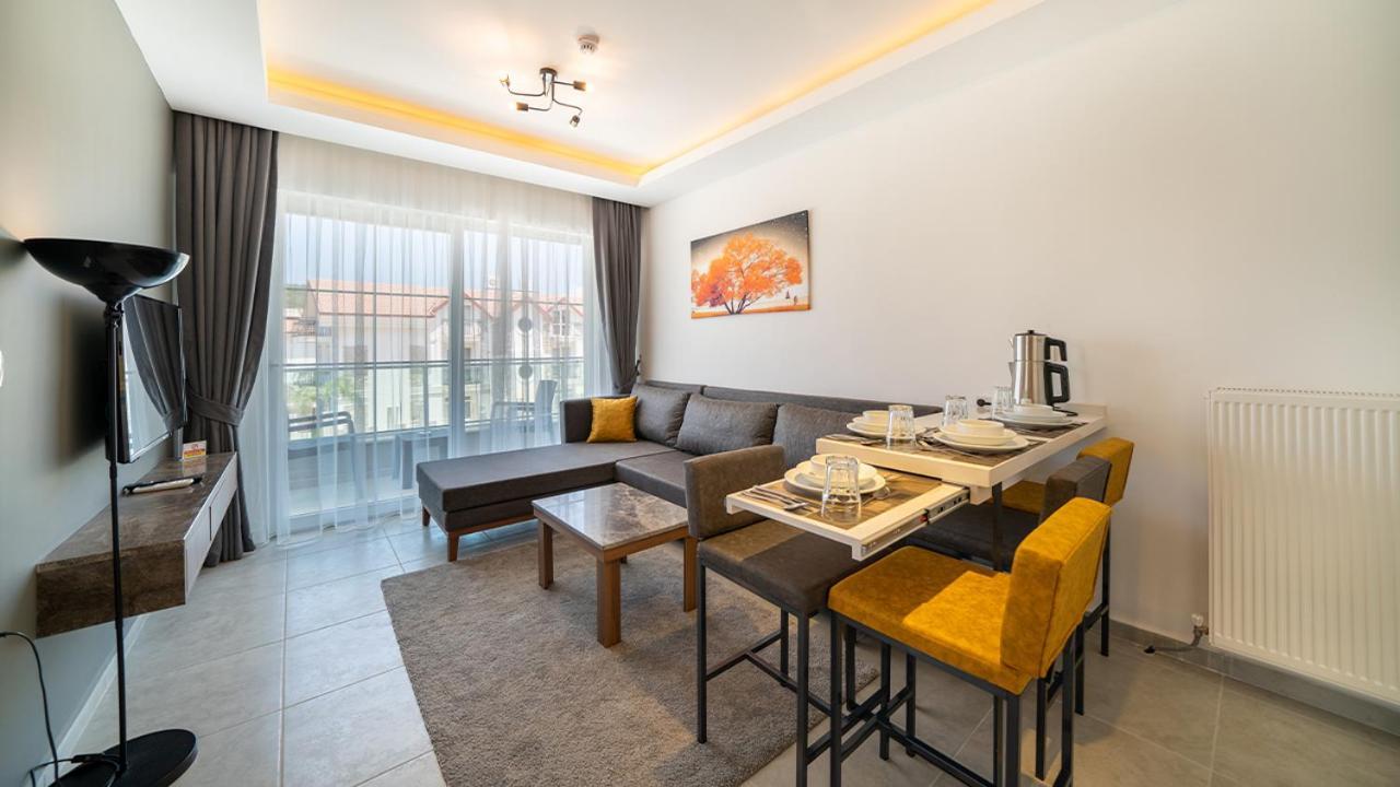 Apartment Midpoint *