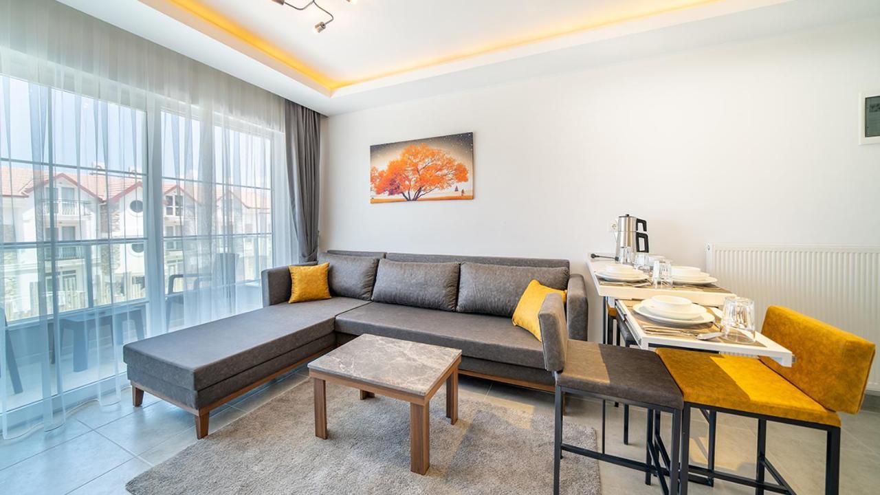 Apartment Midpoint