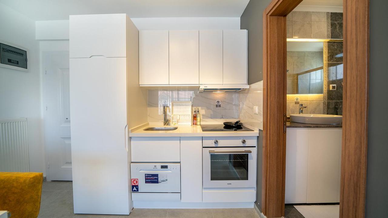 Apartment Midpoint *