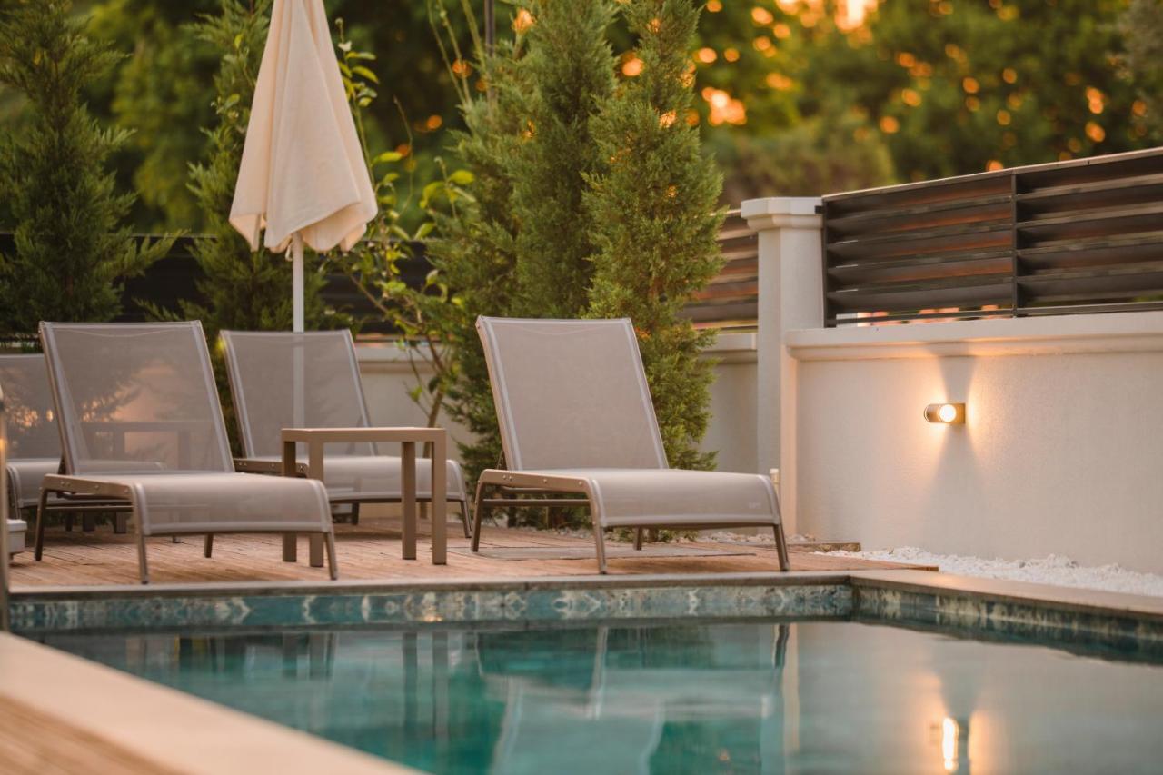 Avilia Otel *