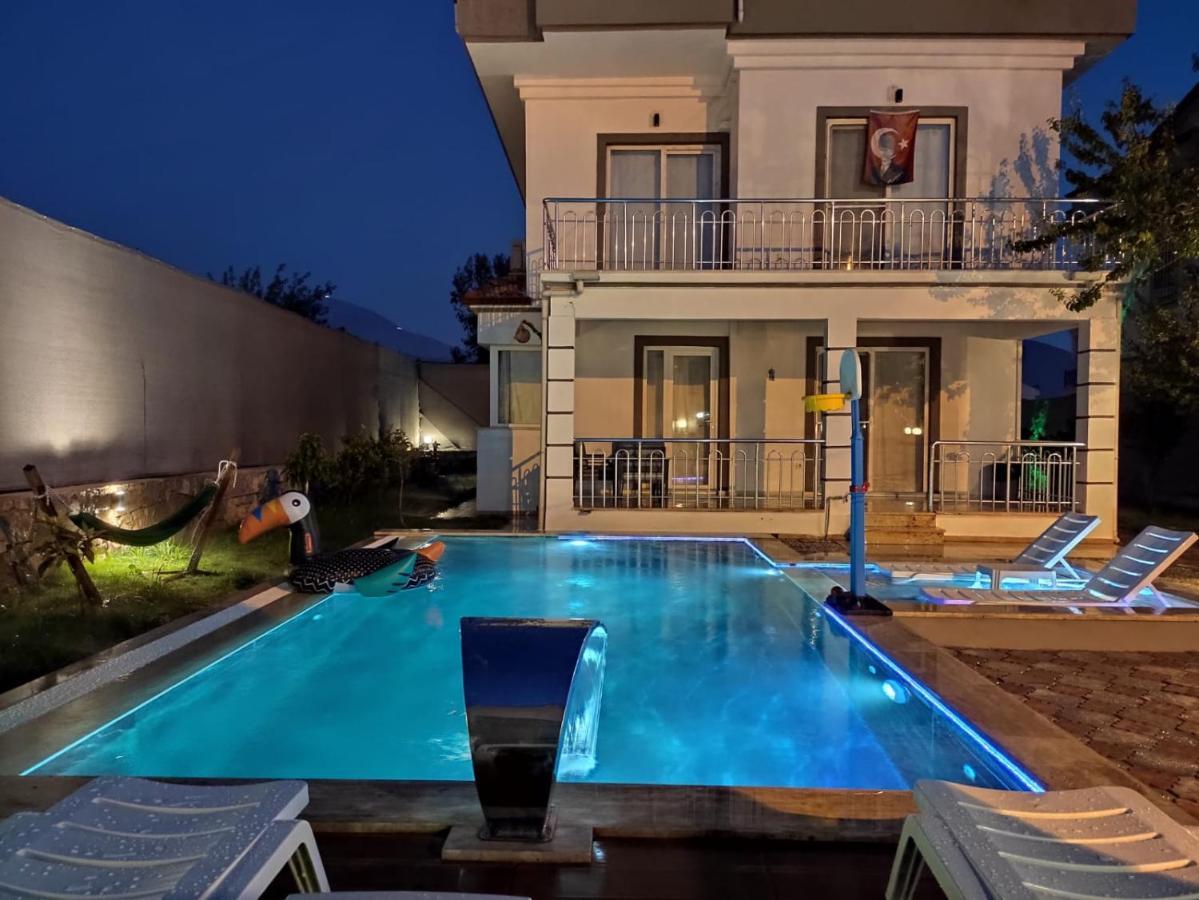 Villa Ela With Private Pool