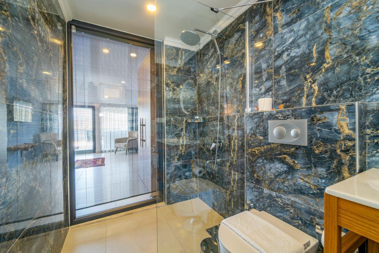 Nakas Apartment