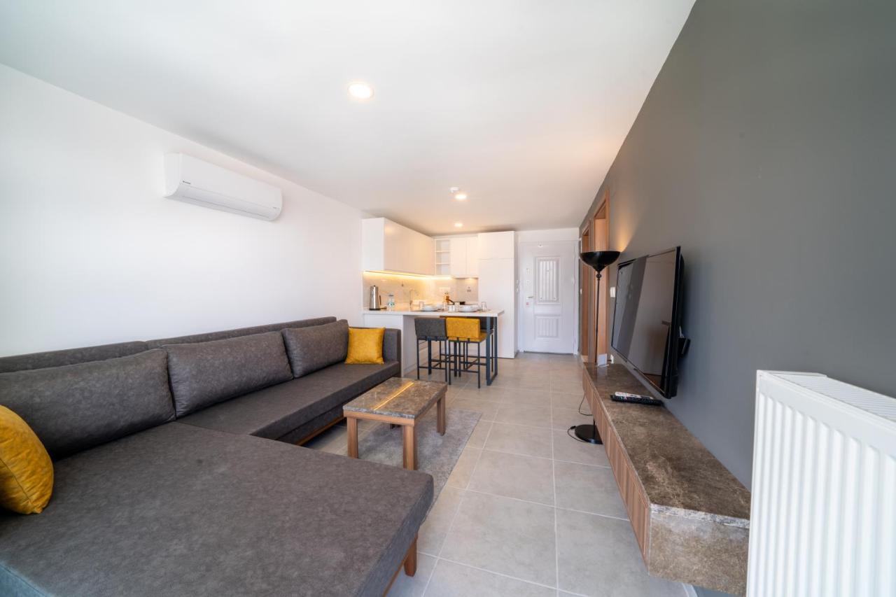 Apartment Midpoint *