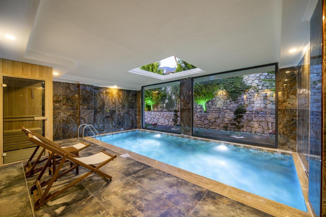 Kamelya, Isitmali Kapali Havuz Ve Saunali Tatil Villaniz Villa *