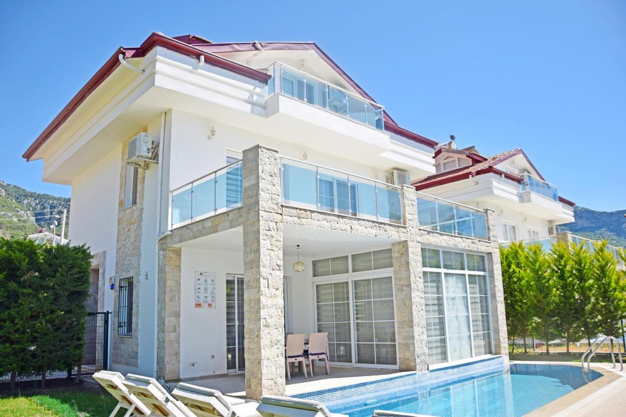 Melis Villa *