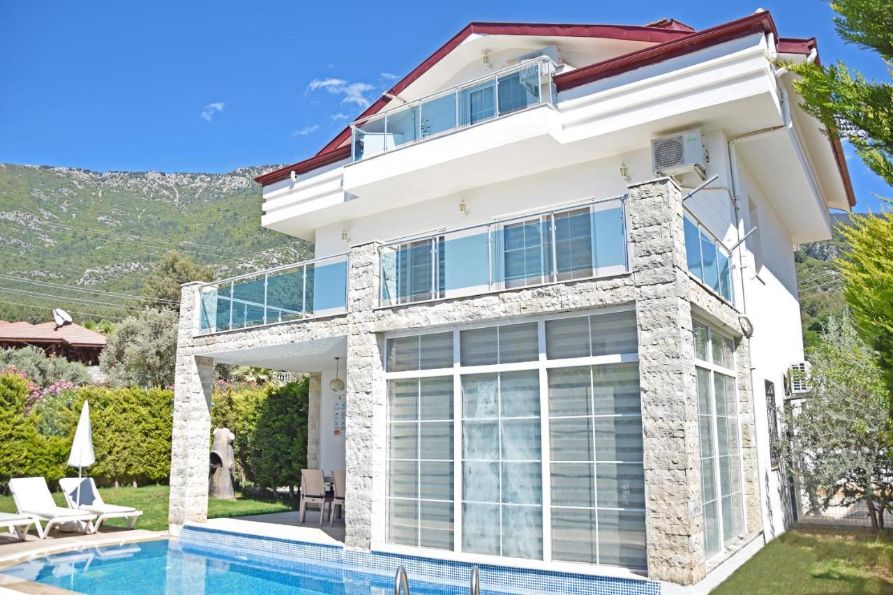 Melis Villa