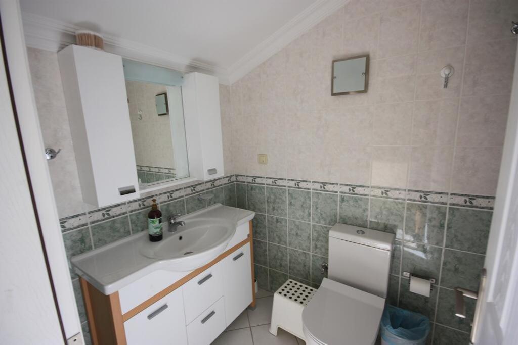 Nearby The Sea With Pool Triplex Fethiye