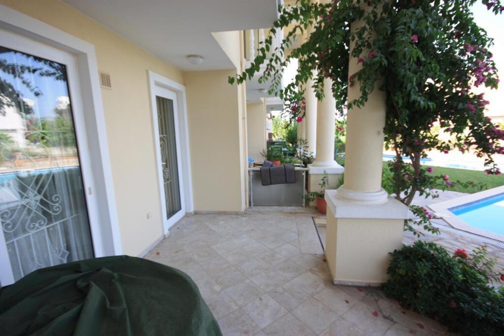 Villa Nearby The Sea With Pool Triplex