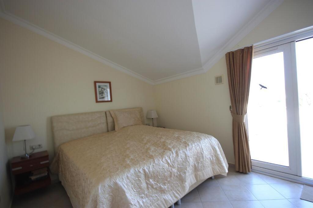Nearby The Sea With Pool Triplex Villa *