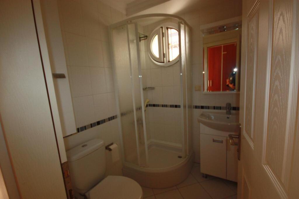 Villa Nearby The Sea With Pool Triplex