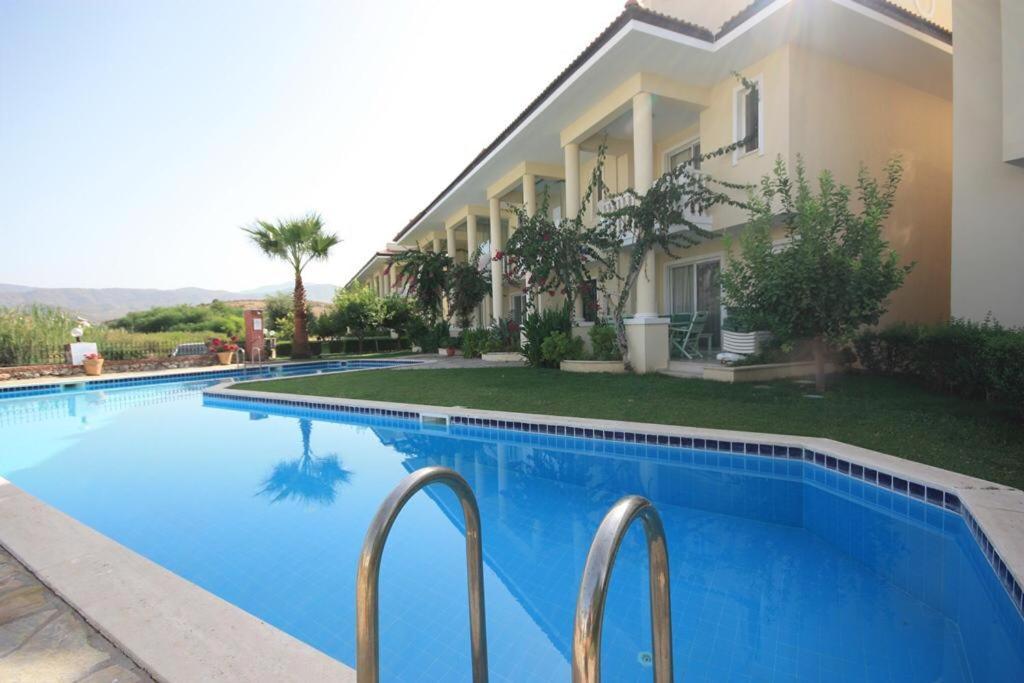 Nearby The Sea With Pool Triplex Villa Fethiye
