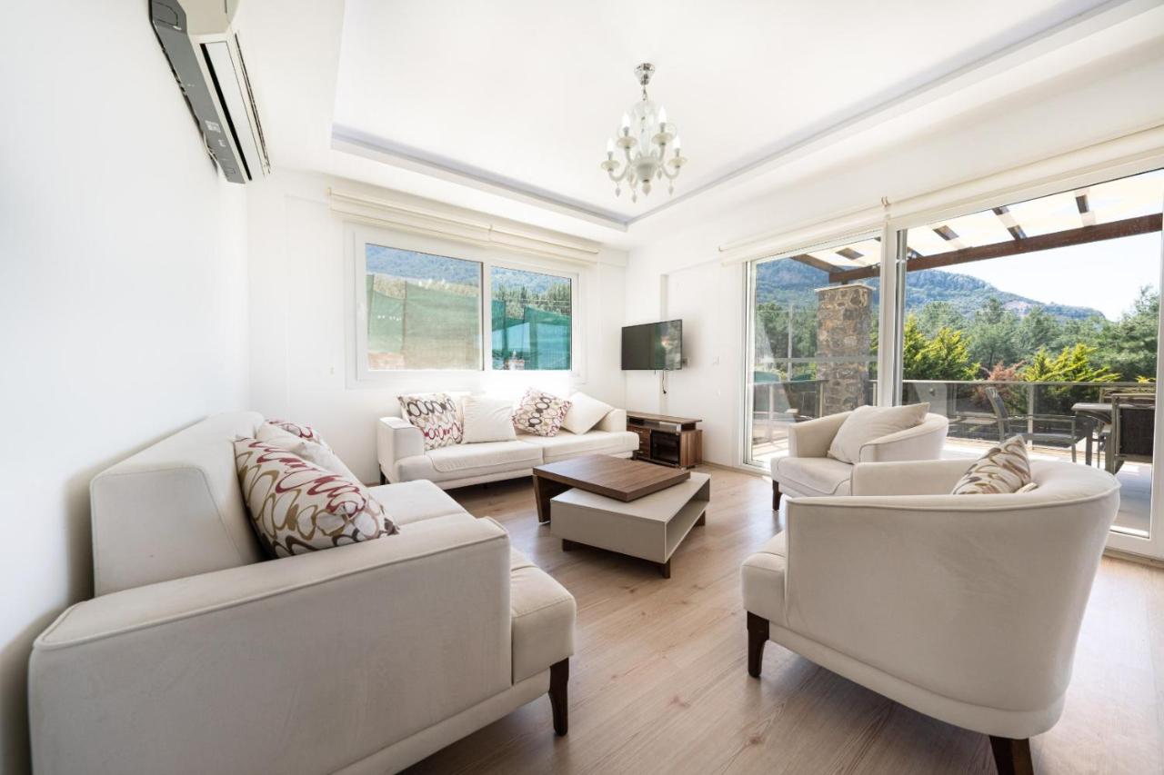 Nefes Villalari 2 Ferienhaus