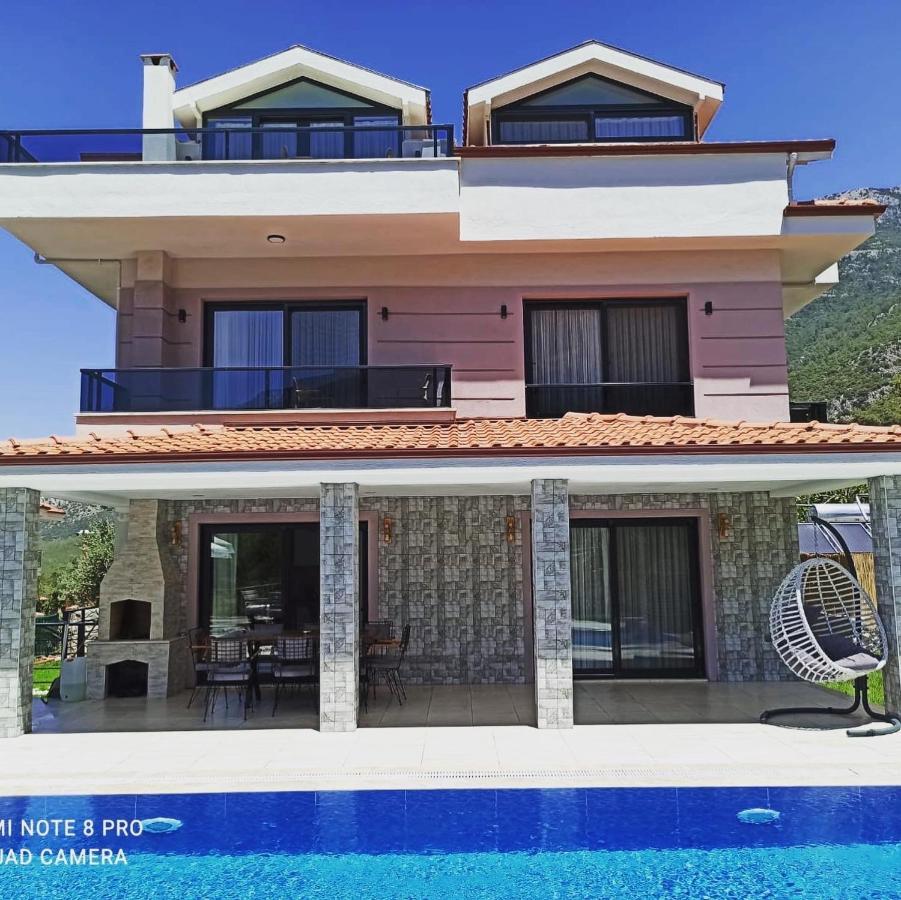 “villa Desen”oludenizde Mustakil 4+1 Havuzlu *