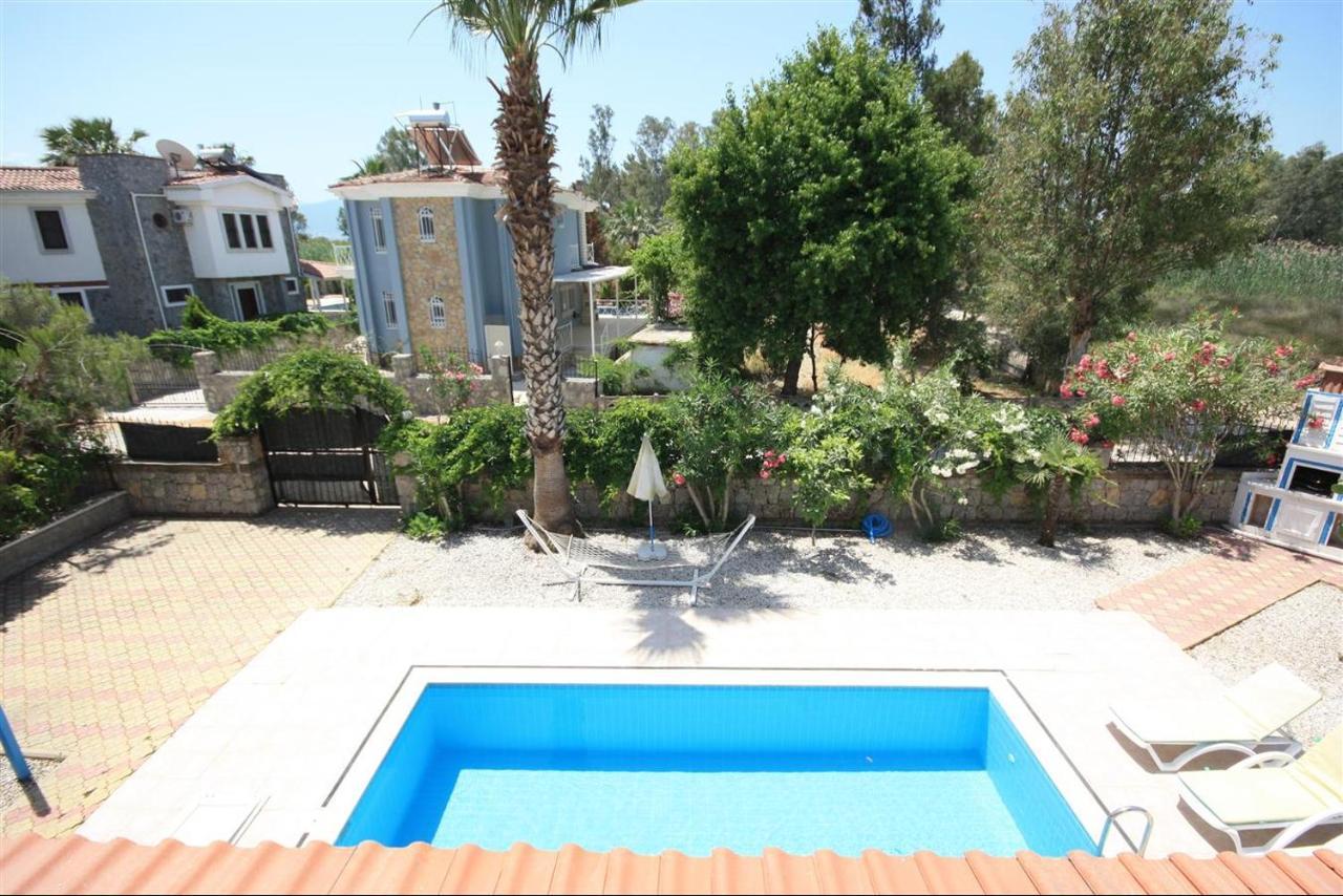 Villa Lebrentals Tina Villas