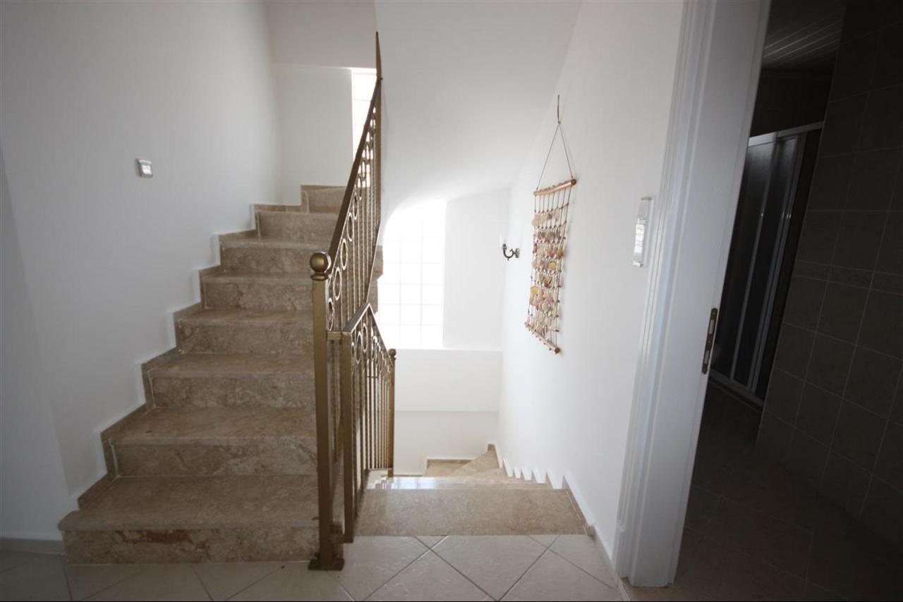 Lebrentals Tina Villas Villa