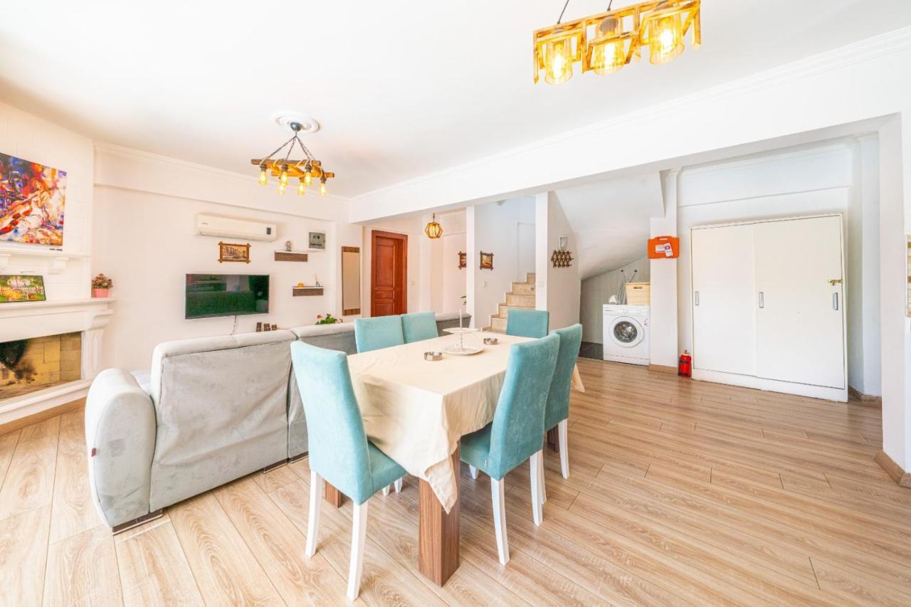 Pine 8, In Hisaroenue, Turkey Villa Fethiye