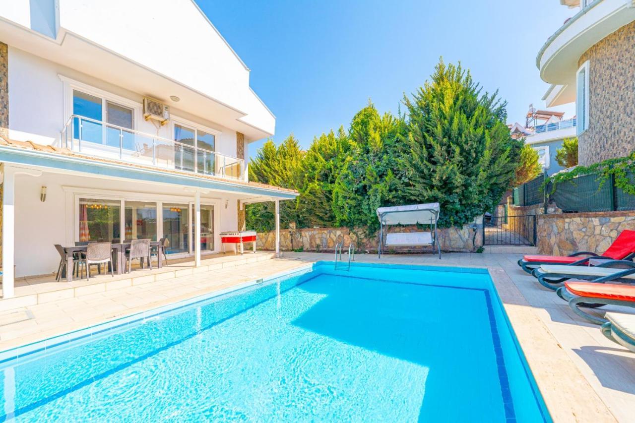 Pine 8, In Hisaroenue, Turkey Villa