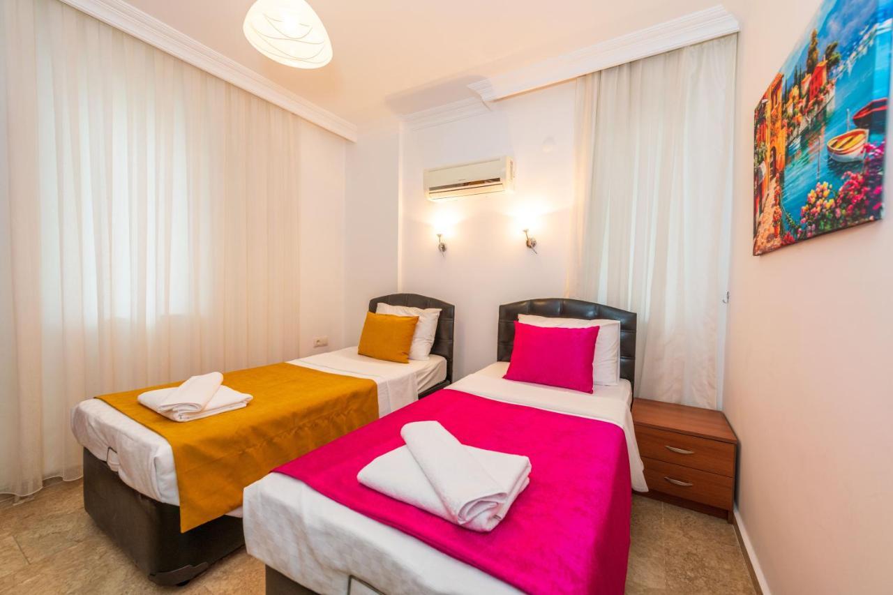Villa Yasam Park - Luxury 8 Person - Calis 90mt