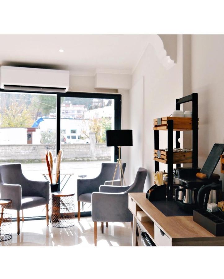 Nefis Hotel