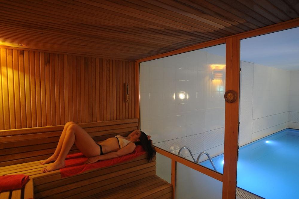 Ata Park Hotel