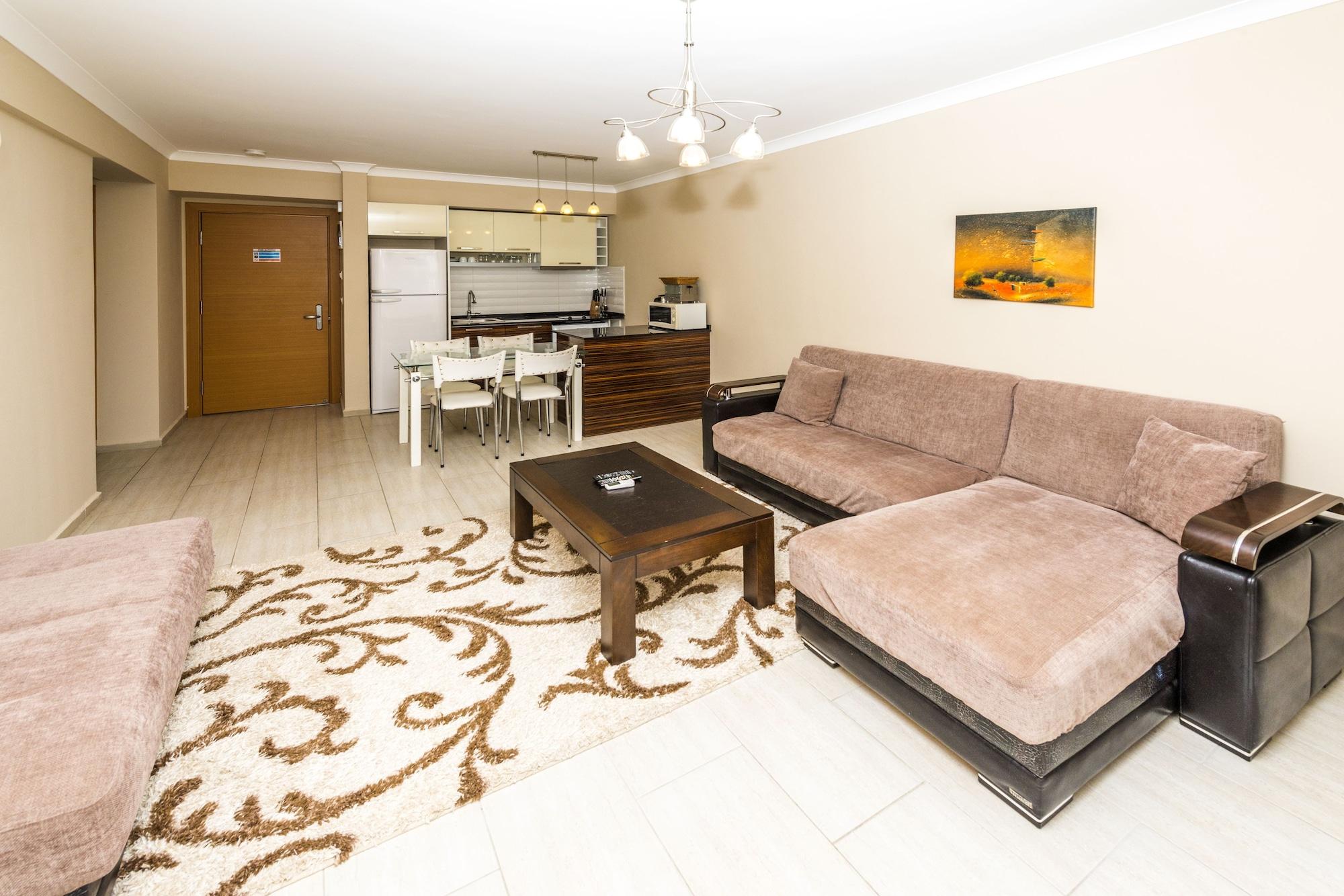 Diana Aparthotel 4*