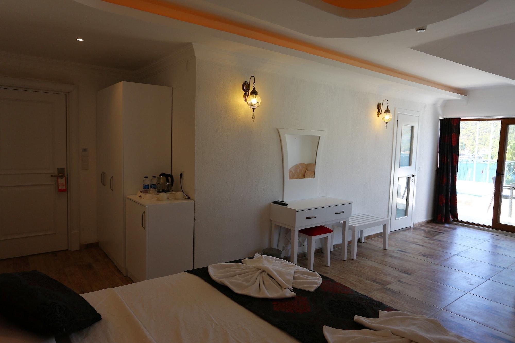 Hotel Q&s Cennet Life