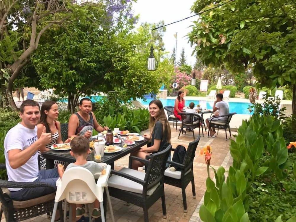 Hotel Akkent Garden