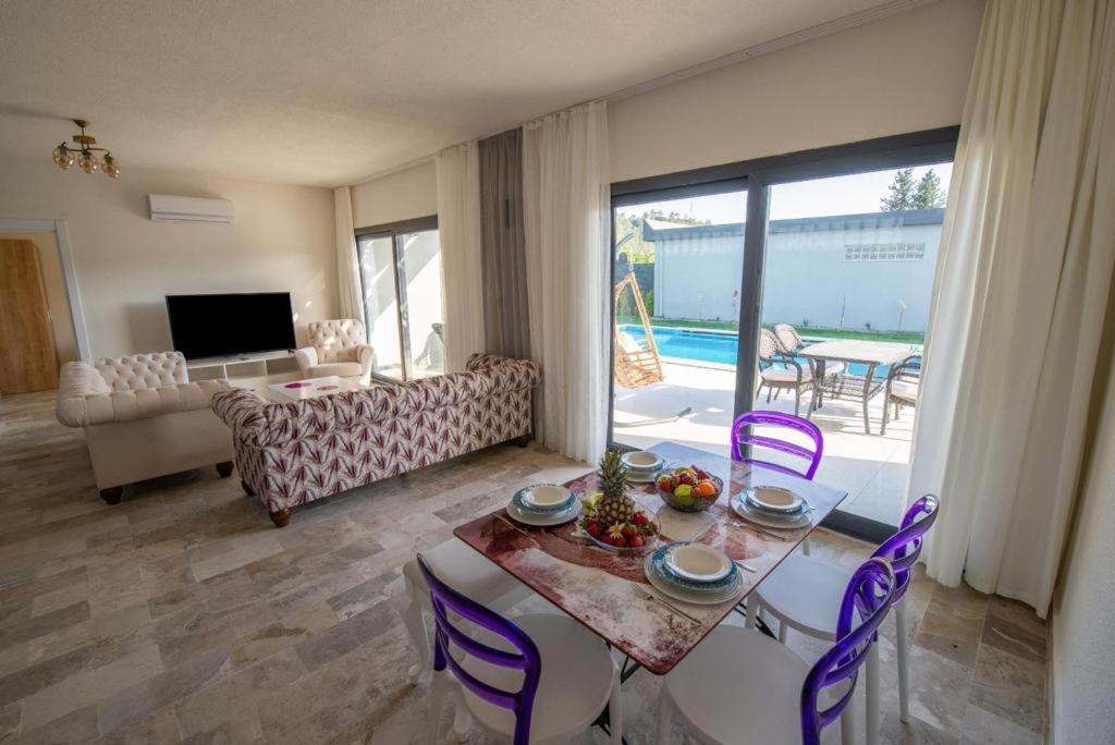 Diamond Tria Villa