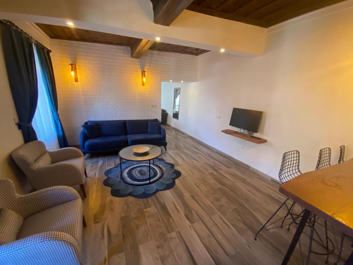 Kaktus Suites 1 *