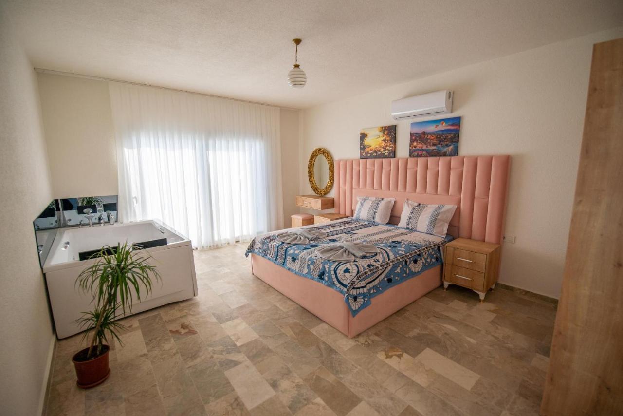 Diamond Tria Villa