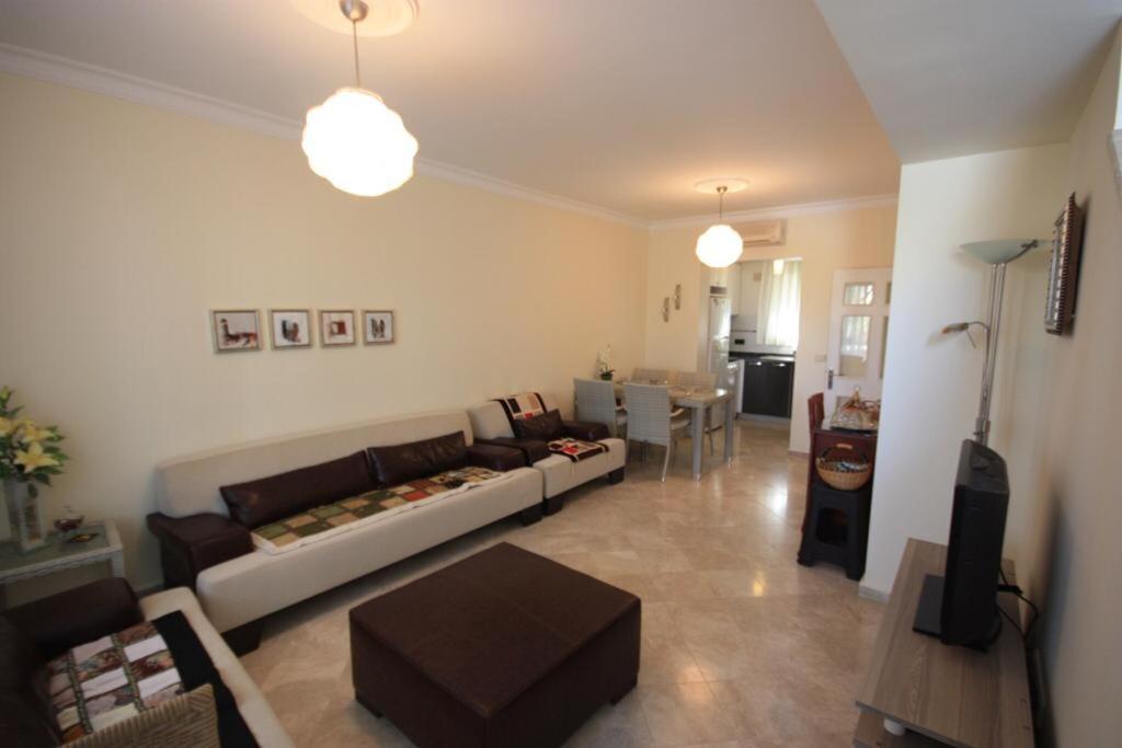 Villa Nearby The Sea With Pool Triplex Fethiye