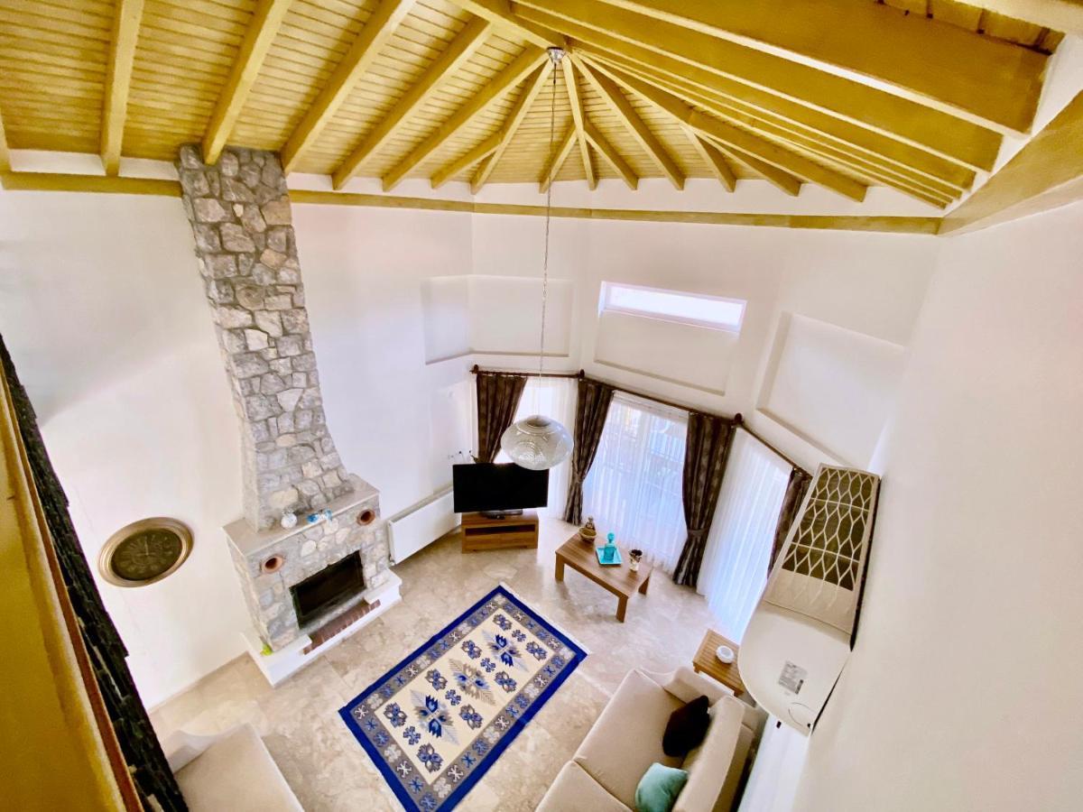 Serenity: Private Pool & Garden Retreat Villa