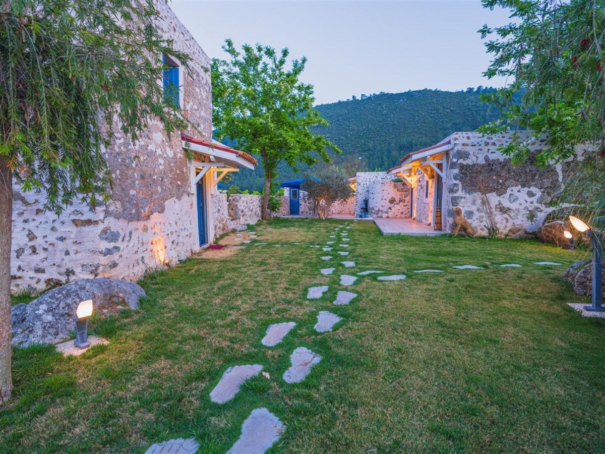 Kinali - Tradational Greek In Kayakoy Fethiye