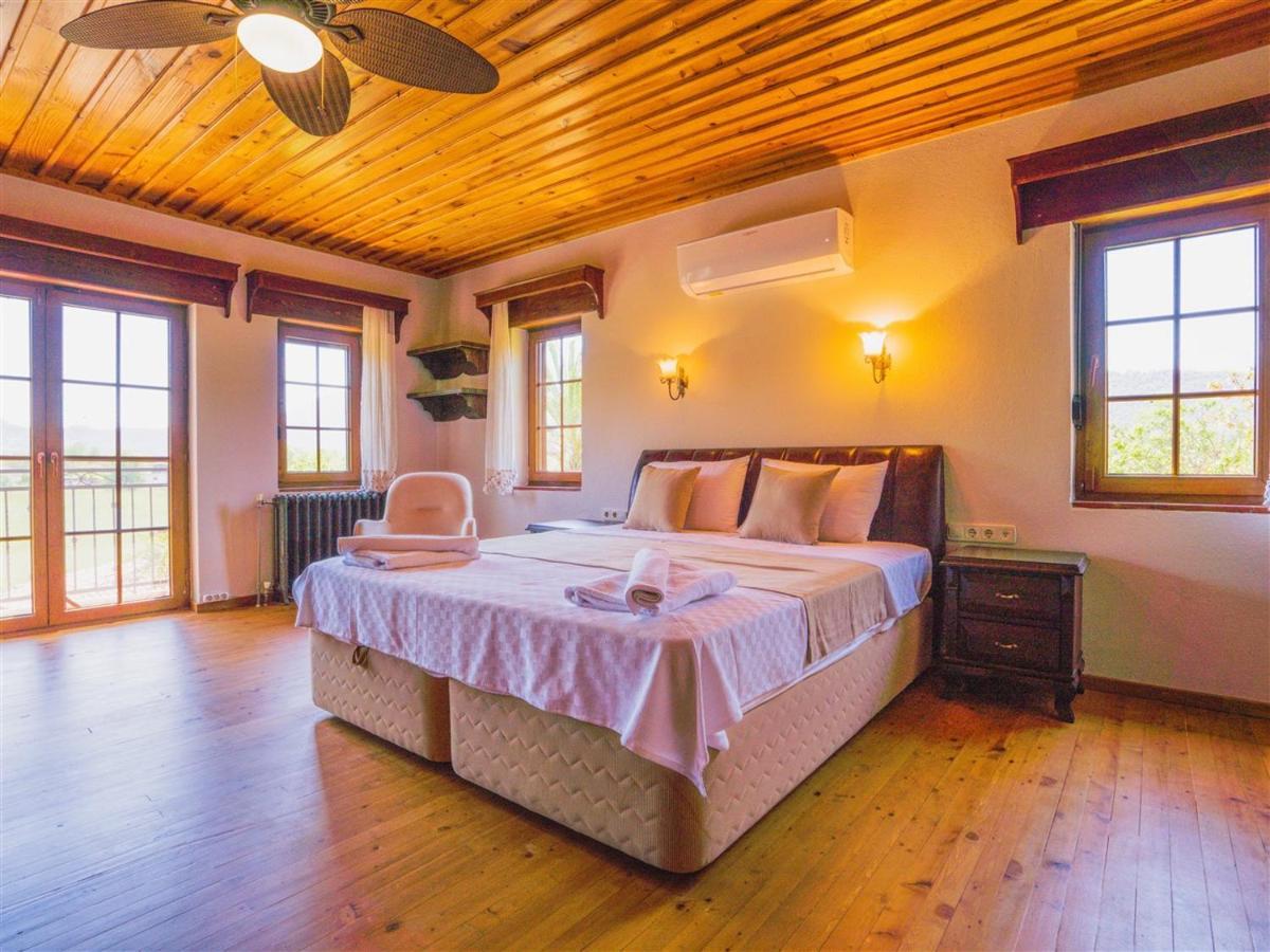 - Tradational Greek In Kayakoy Villa