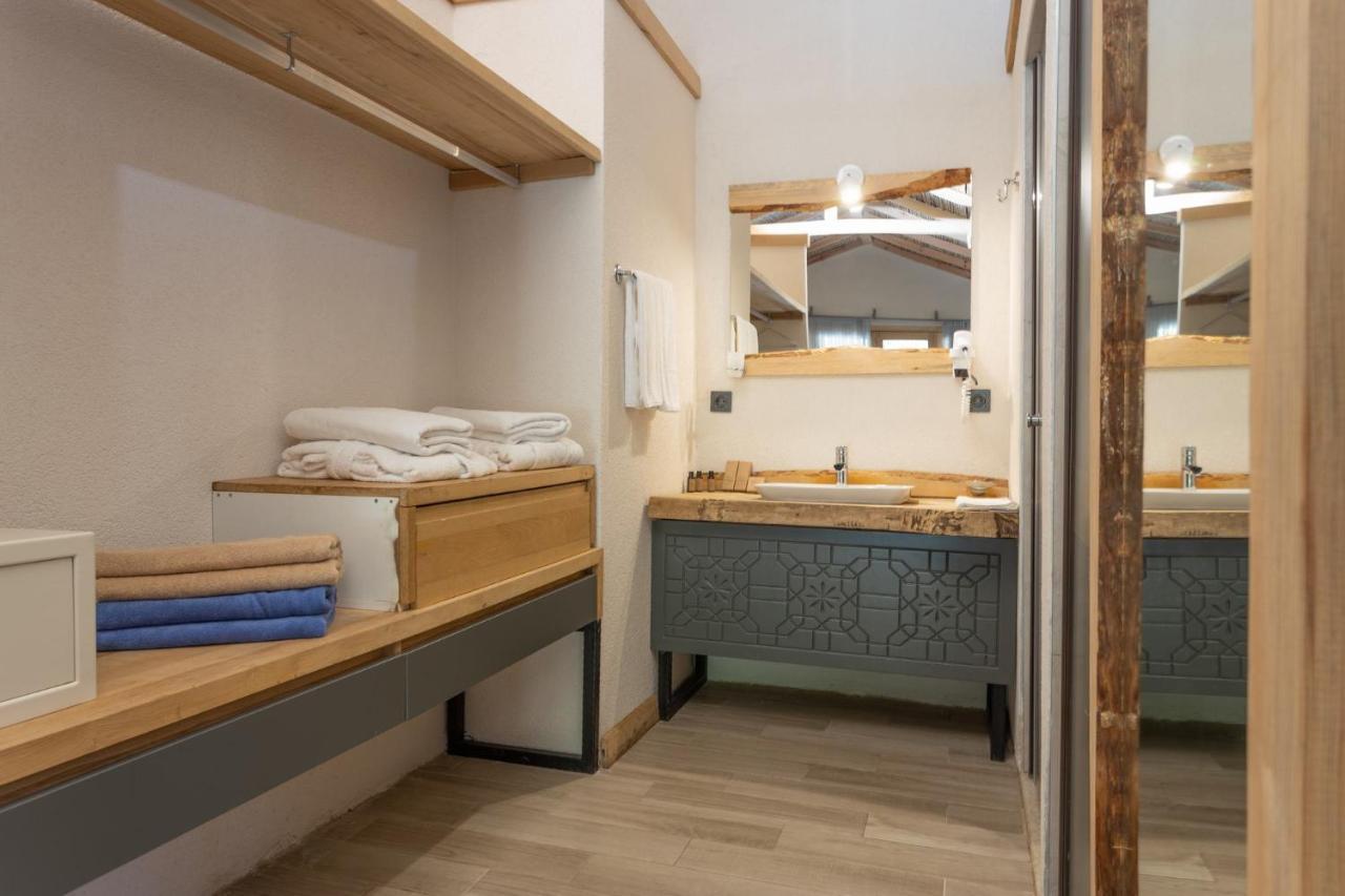 Suna Village & Hotel 3*