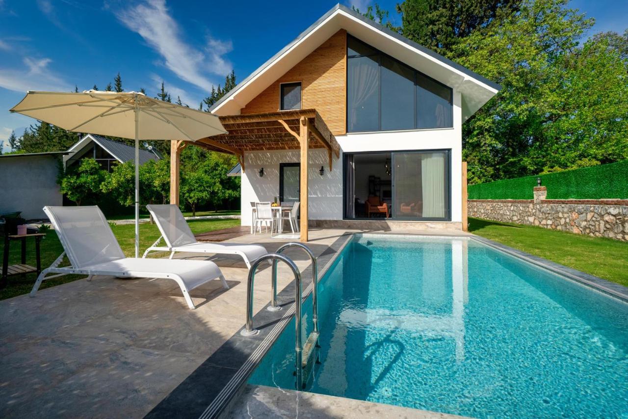 Muestakil Yuezme Havuzlu Genis Bahceli Villa Loft Fethiye