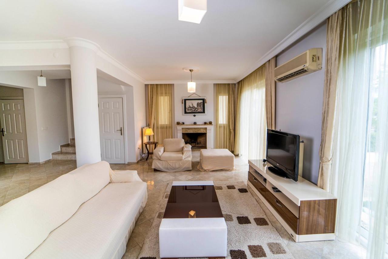 Villa Seaside Residence, Villa Sar, Deniz Manzarali Fethiye Calis , 4 Yatak Odali ,8 Kisilik Muestakil Havuzlu Villa *