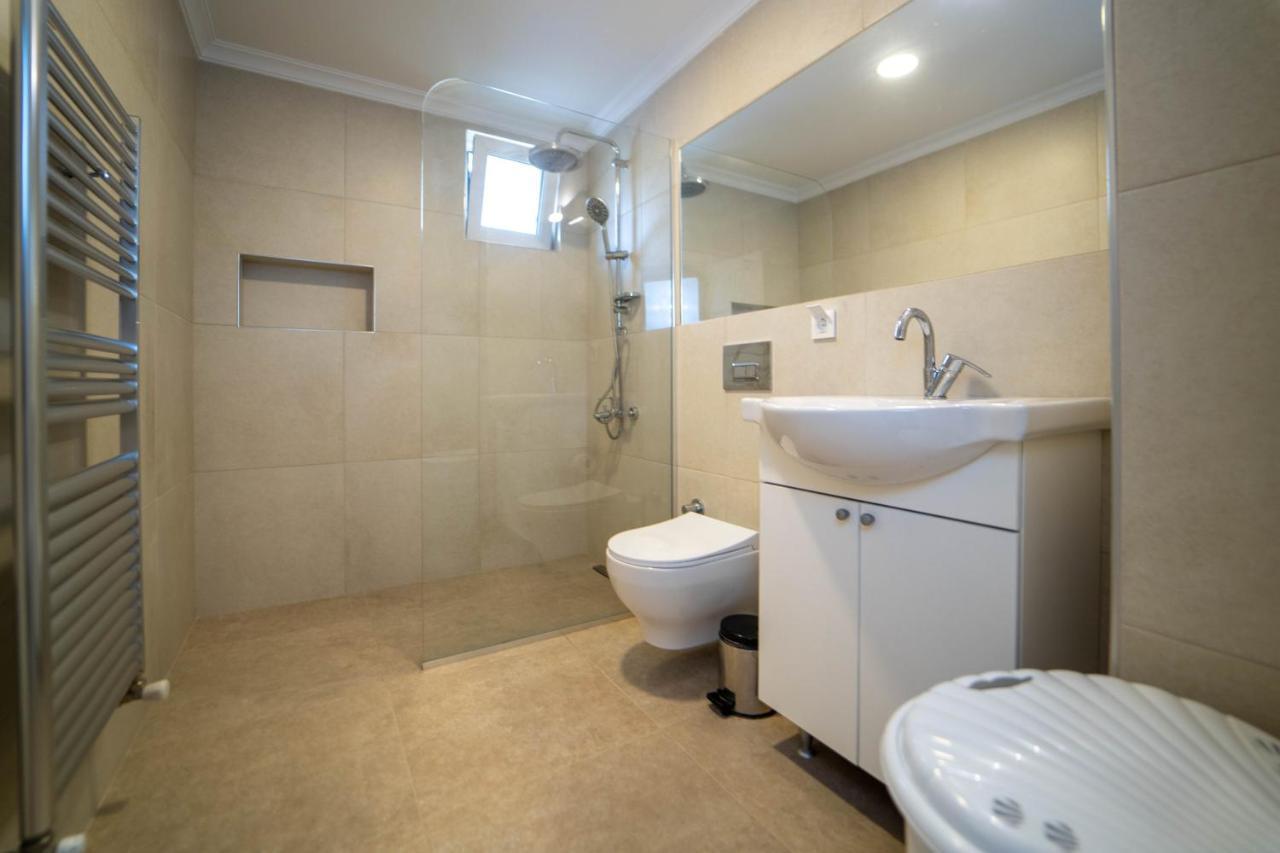 Villa Seaside Residence, Villa Sar, Deniz Manzarali Fethiye Calis , 4 Yatak Odali ,8 Kisilik Muestakil Havuzlu Villa Fethiye