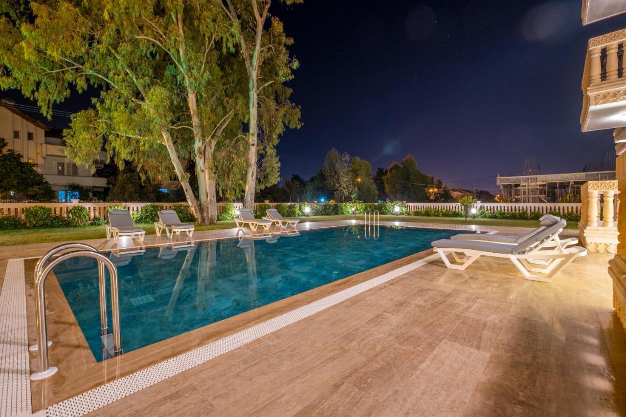 Kalender Suits Fethiye