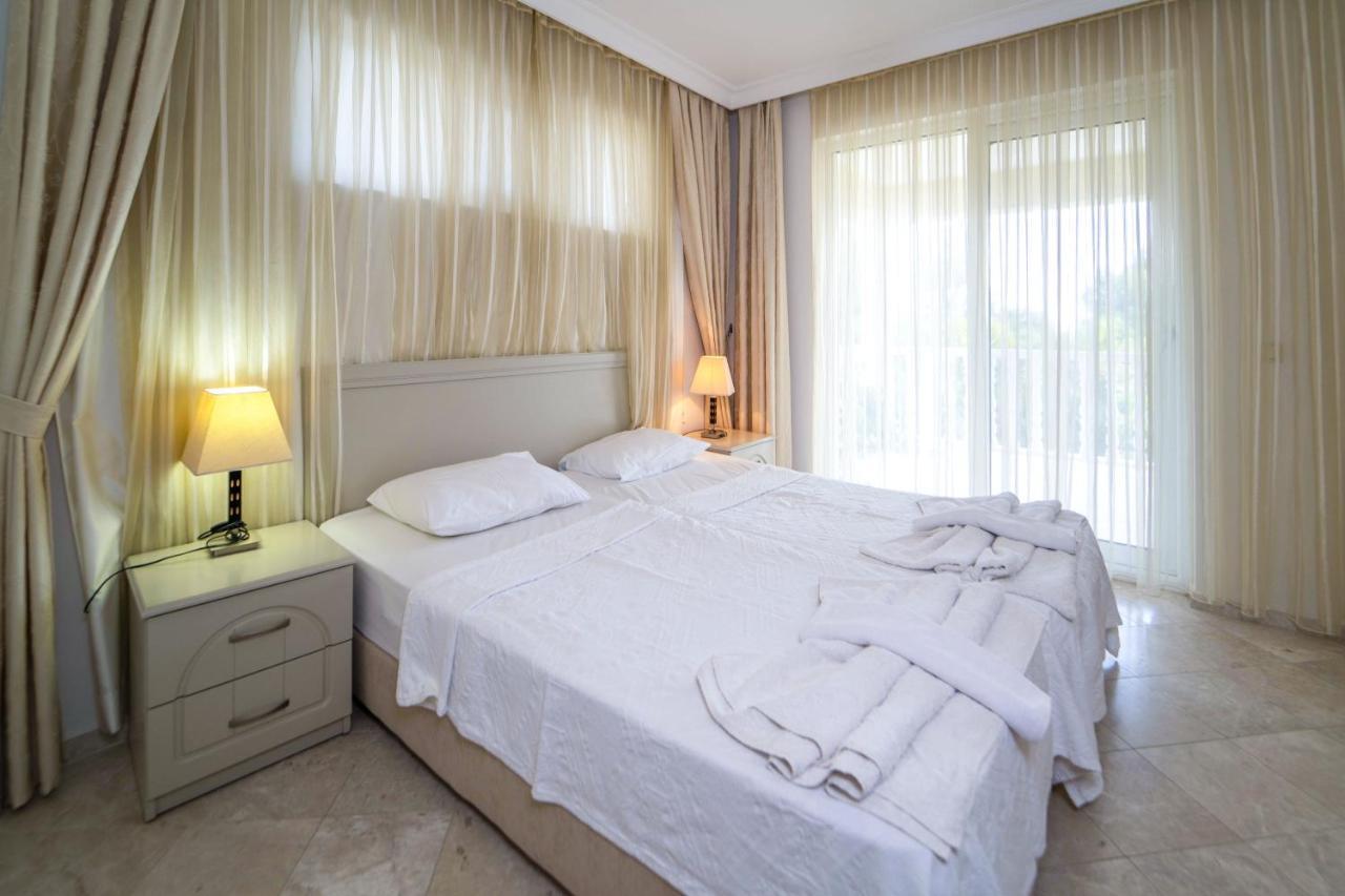 Villa Seaside Residence, Villa Sar, Deniz Manzarali Fethiye Calis , 4 Yatak Odali ,8 Kisilik Muestakil Havuzlu Villa *