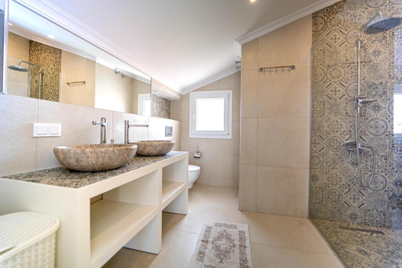 Seaside Residence, Villa Sar, Deniz Manzarali Fethiye Calis , 4 Yatak Odali ,8 Kisilik Muestakil Havuzlu Villa Villa *