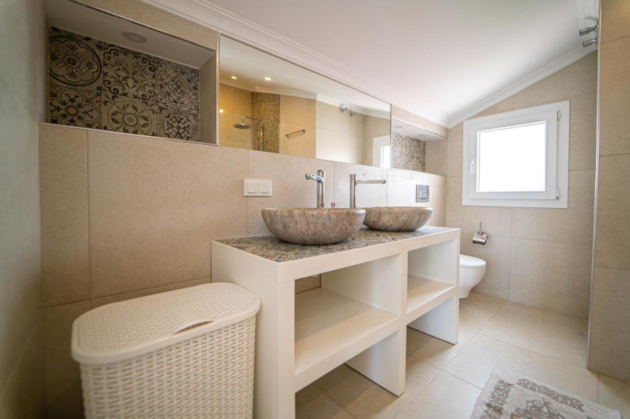 Seaside Residence, Villa Sar, Deniz Manzarali Fethiye Calis , 4 Yatak Odali ,8 Kisilik Muestakil Havuzlu Villa Villa *